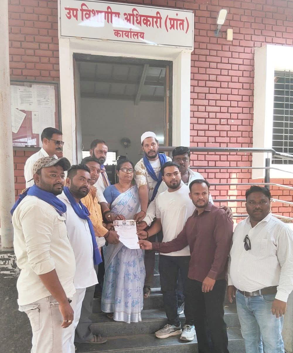 आरक्षण उपवर्गीकरण विरोधात ऑल इंडिया पँथर सेनेचे प्रांताधिकार्‍यांना निवेदन  येवला