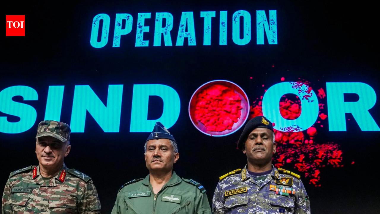 ‘सिर्फ हंगामा खडा करना मेरा मकसद नहीं…’: ऑपरेशन सिंदूरच्या वर्धापनदिनानिमित्त लष्कराचा पाकिस्तानला सूचक संदेश